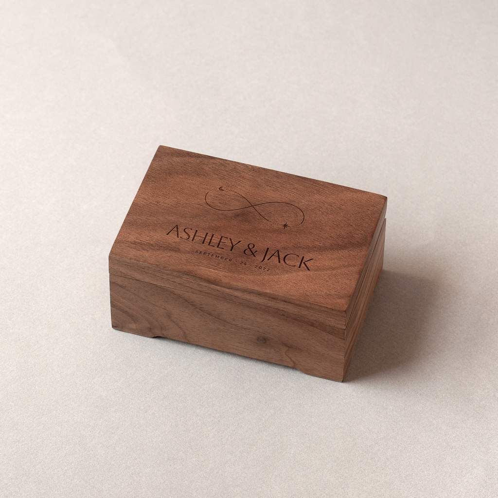 Walnut music box Lyra